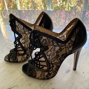 NICHOLAS KIRKWOOD Leather lace pattern Pumps